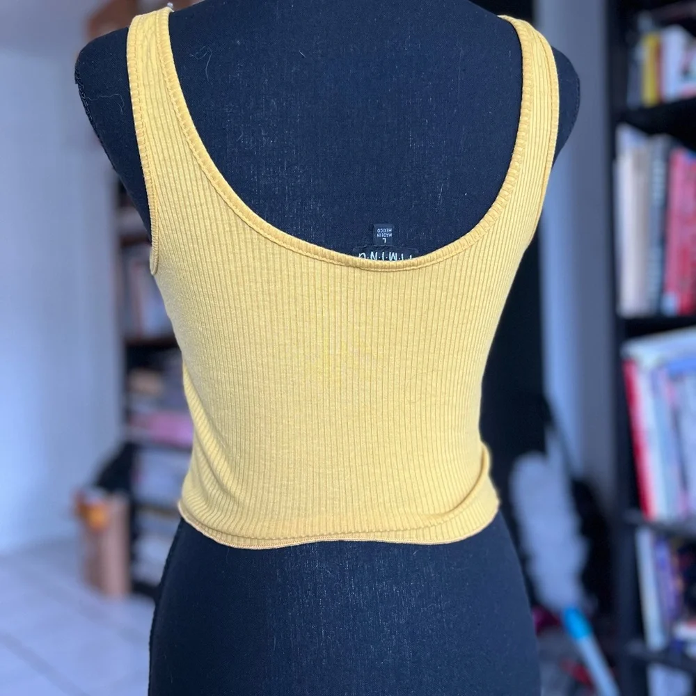 Yellow Button-Front Ribbed Tank Top - Picture 5 of 5